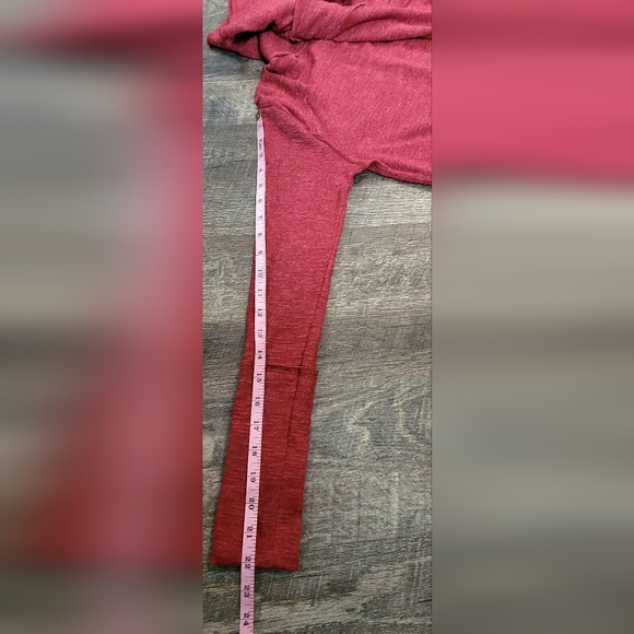 Free People We The Free Split Back Chunky Turtleneck Womens XS Rusty Brick Boho - Picture 10 of 12